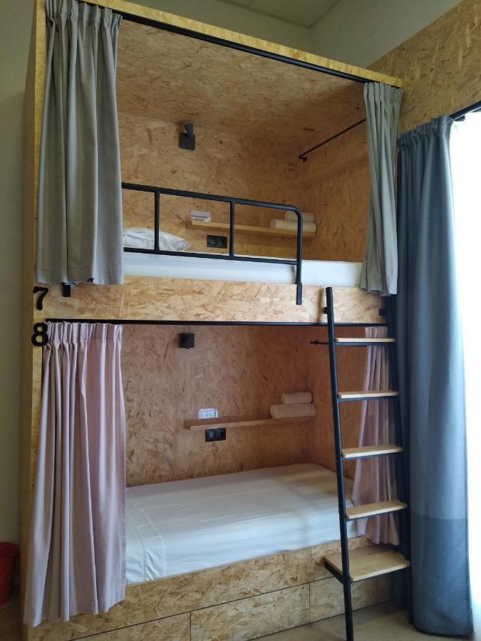 Welcome Hostel Малага Экстерьер фото